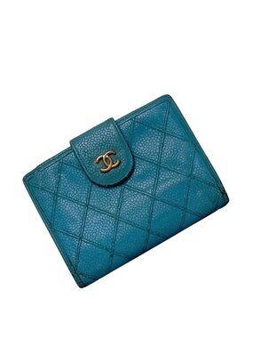 Chanel Kiss Lock Bifold Wallet Blue Quilted CC Logo Caviar Leather Vintage